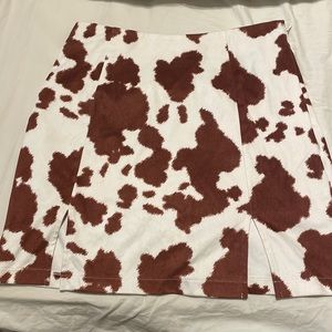 Cowprint theme skirt- size medium worn once